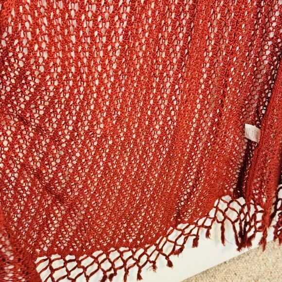 Charlotte Russe Burgundy Knit Poncho - Picture 5 of 9